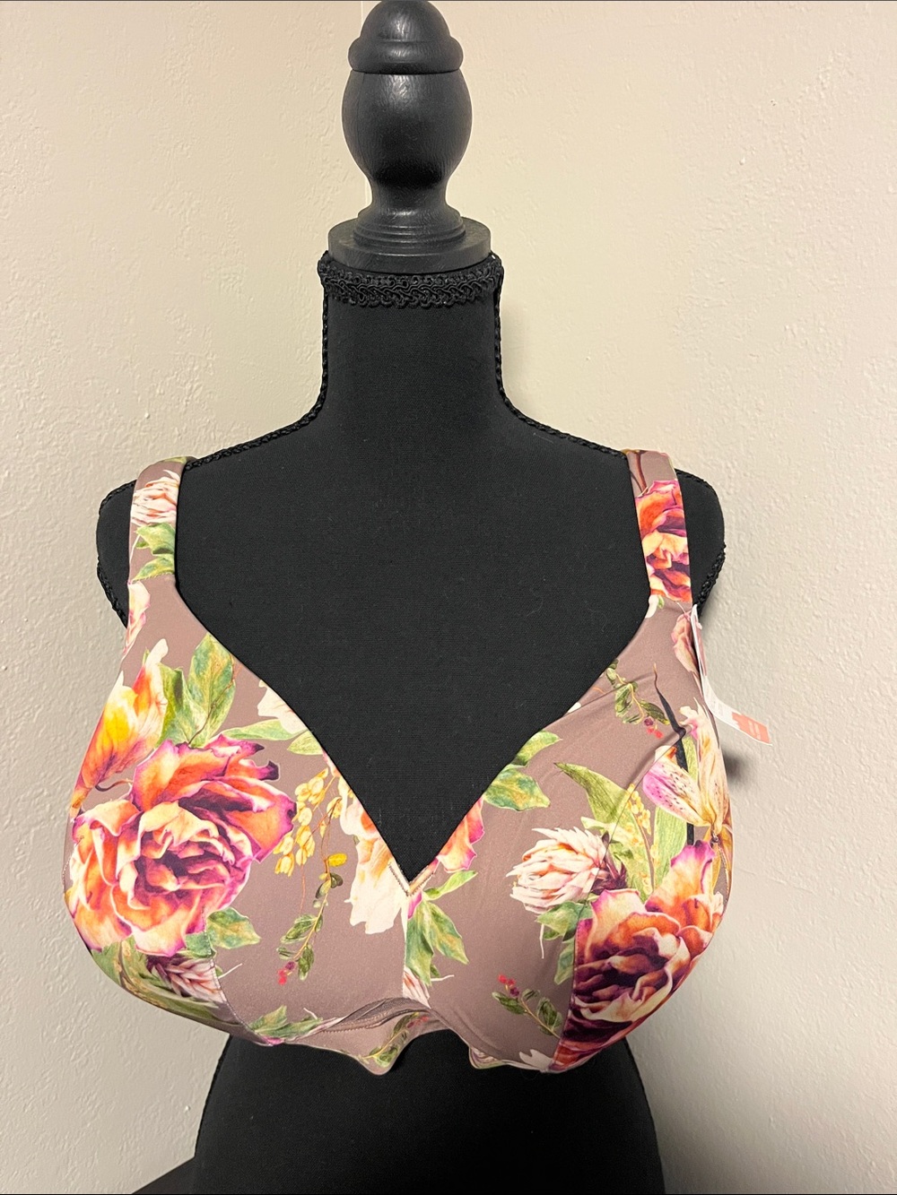 NWT Cacique Lightly Lined Full Coverage  Floral in Mauve and Multicolor-44D